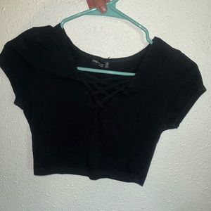 Popular Basic cropped tee